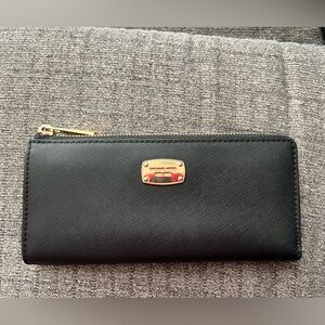 Michael Kors 3/4 zip long wallet